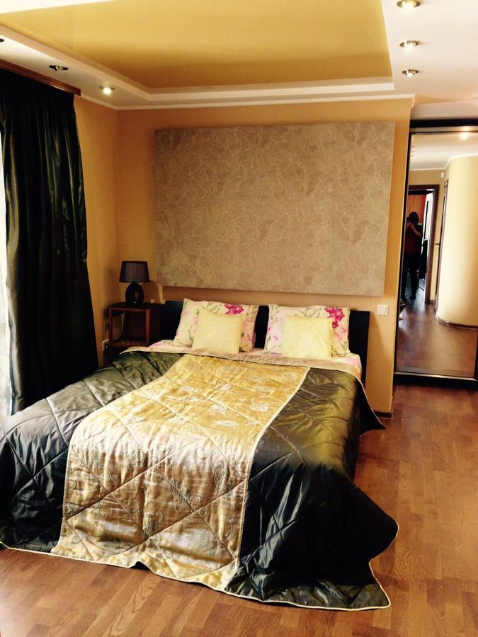 View Apartment Семицвіт Lviv Bagian luar foto